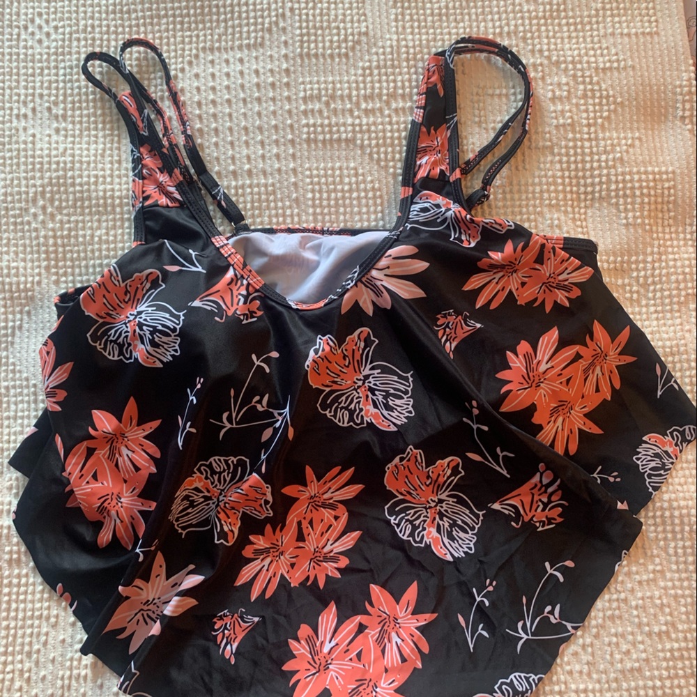 Floral tankini bathing suit top